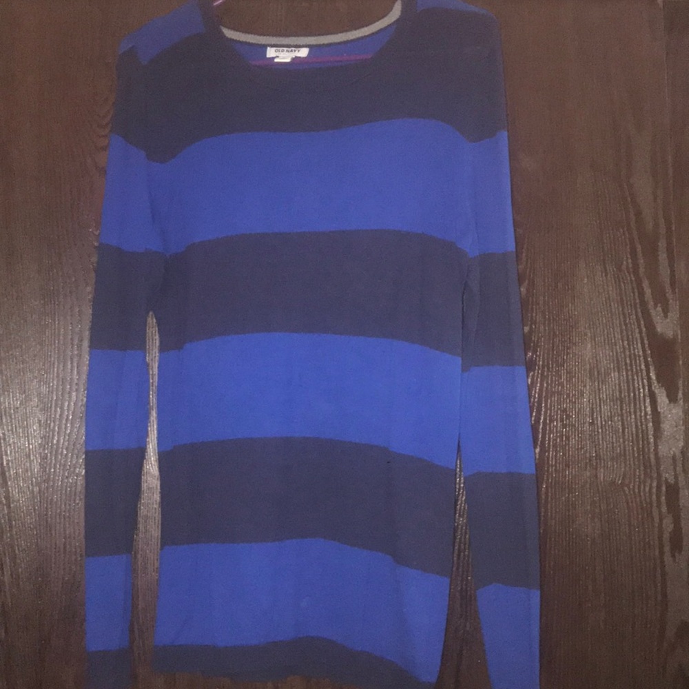 Old navy sweater